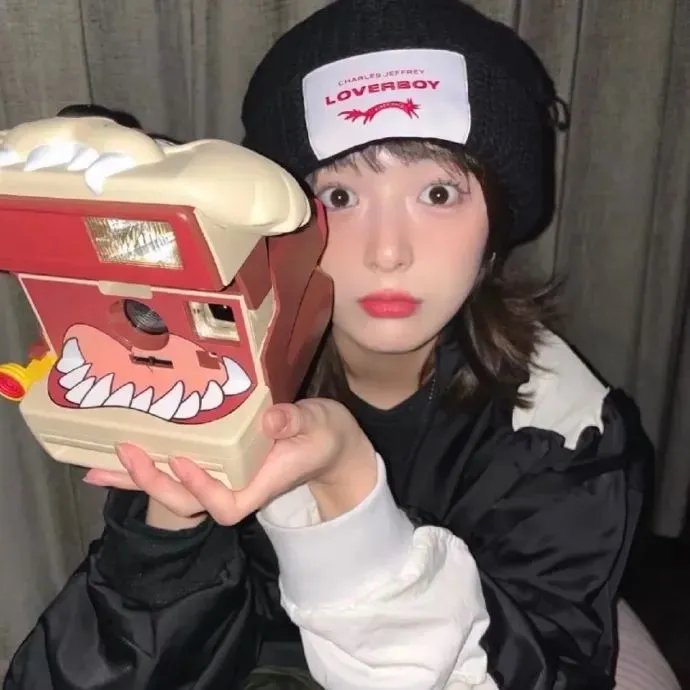 深红的金子